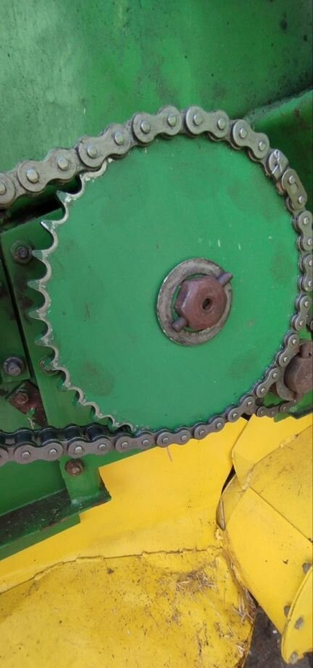 Пресс-подборщик рулонный John Deere 550: фото 11