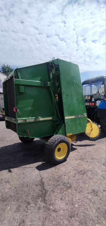 Пресс-подборщик рулонный John Deere 550: фото 6