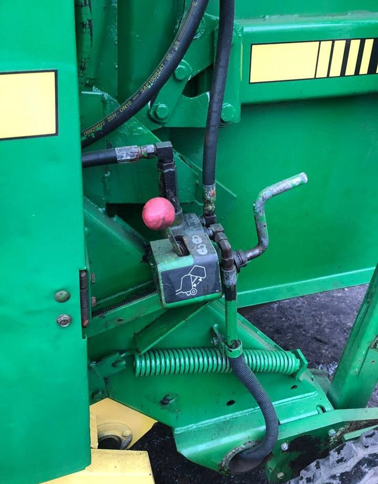 Пресс-подборщик рулонный John Deere 550: фото 8