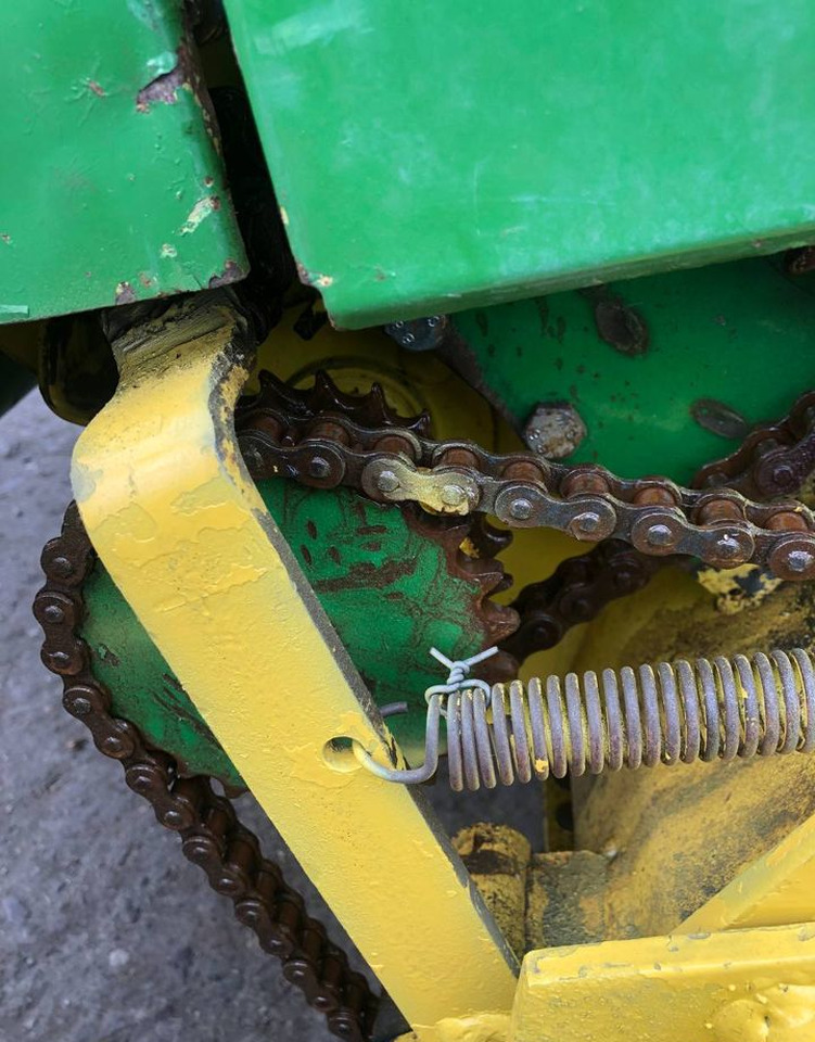Пресс-подборщик рулонный John Deere 580: фото 8