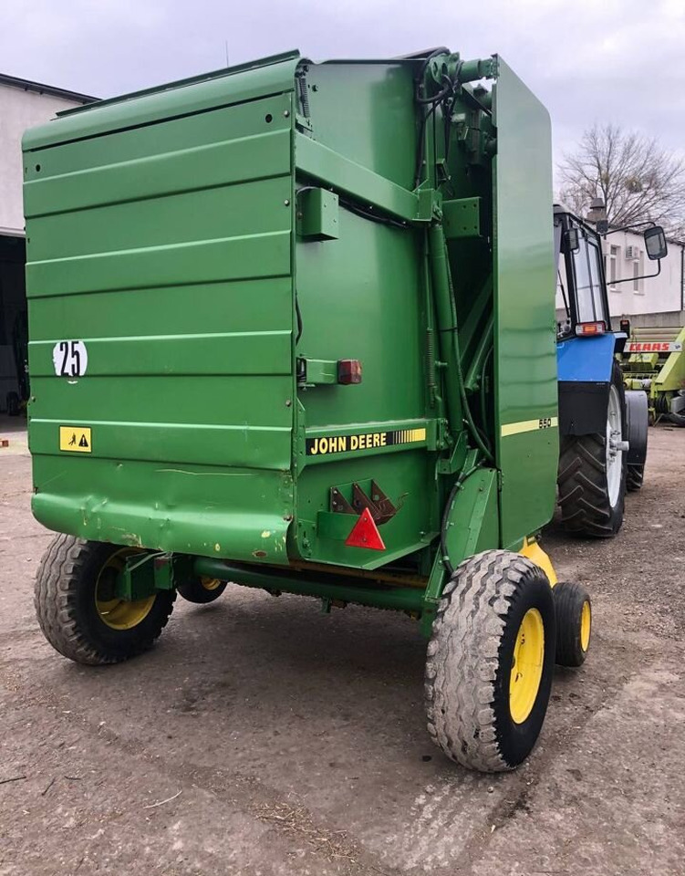 Пресс-подборщик рулонный John Deere 580: фото 10