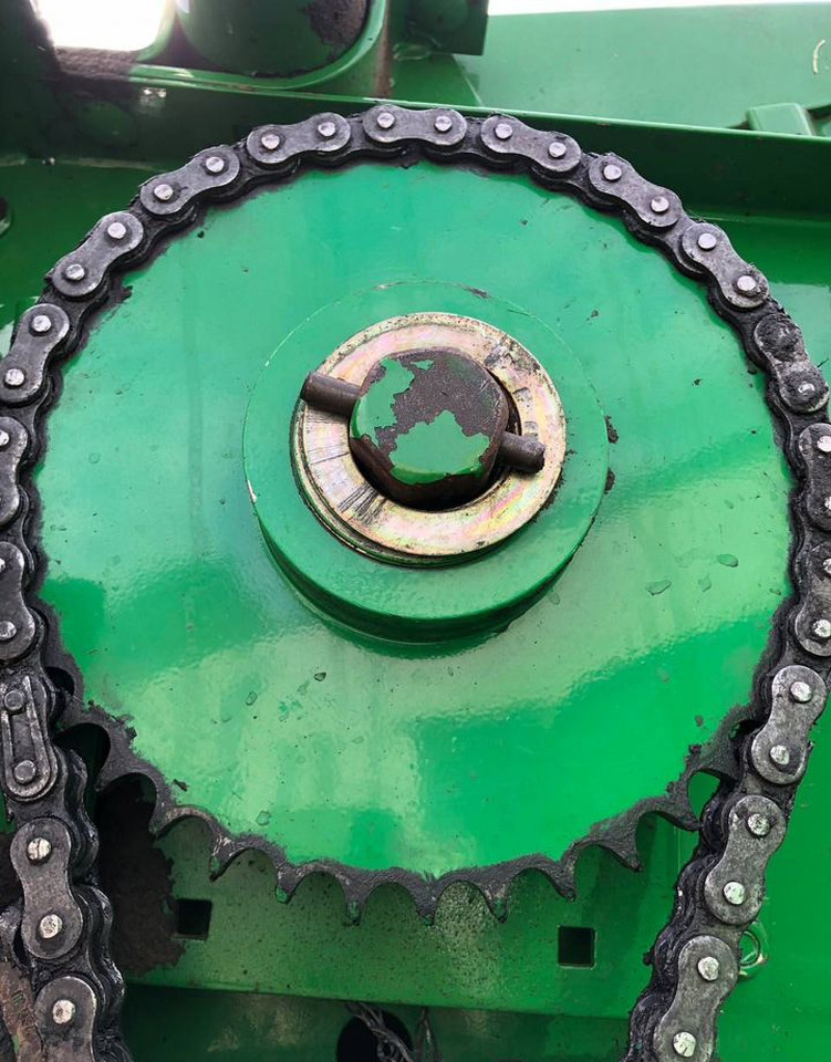 Пресс-подборщик рулонный John Deere 582: фото 19