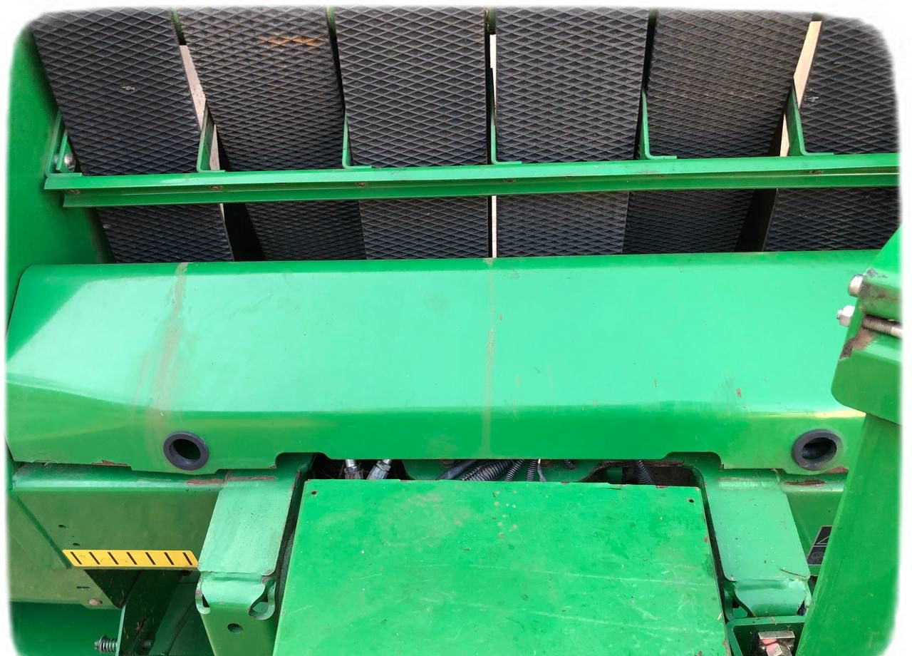 Пресс-подборщик рулонный John Deere 582: фото 6
