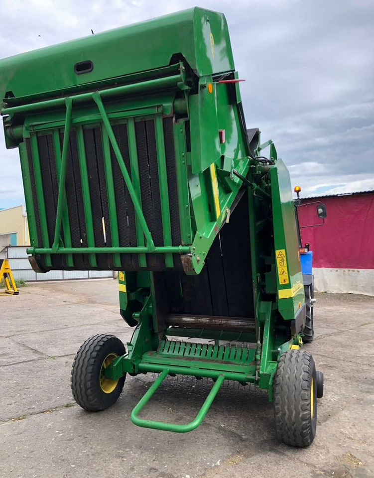 Пресс-подборщик рулонный John Deere 582: фото 6
