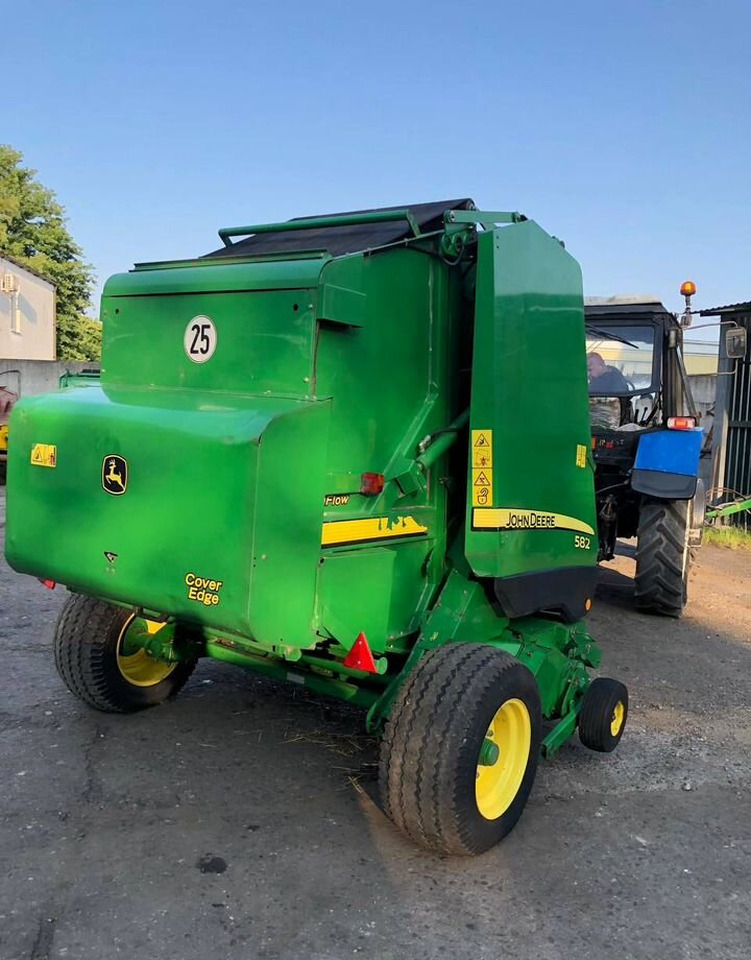 John Deere 582 - Пресс-подборщик рулонный: фото 3 John Deere 582 - Пресс-подборщик рулонный: фото 3