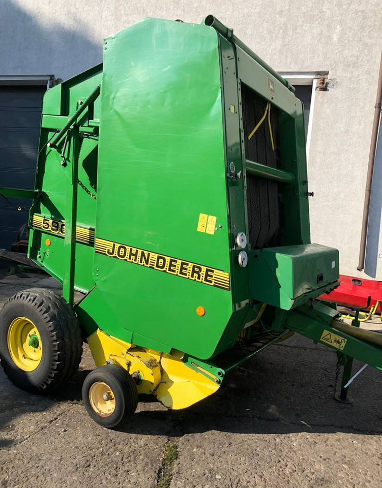 John Deere 590 - Пресс-подборщик рулонный: фото 2 John Deere 590 - Пресс-подборщик рулонный: фото 2