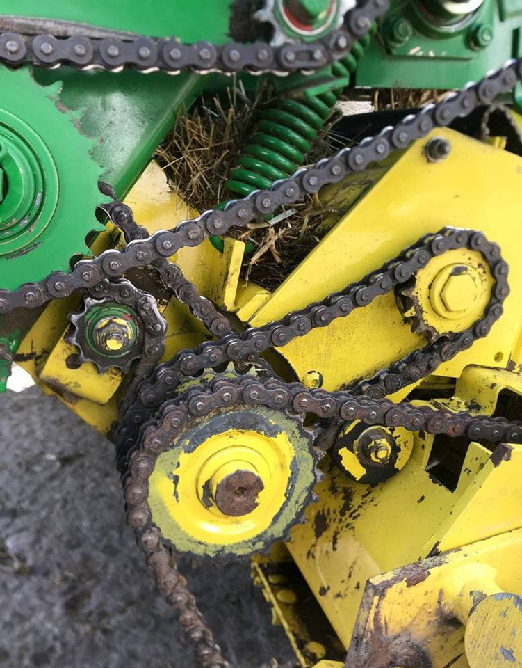 Пресс-подборщик рулонный John Deere 590: фото 10