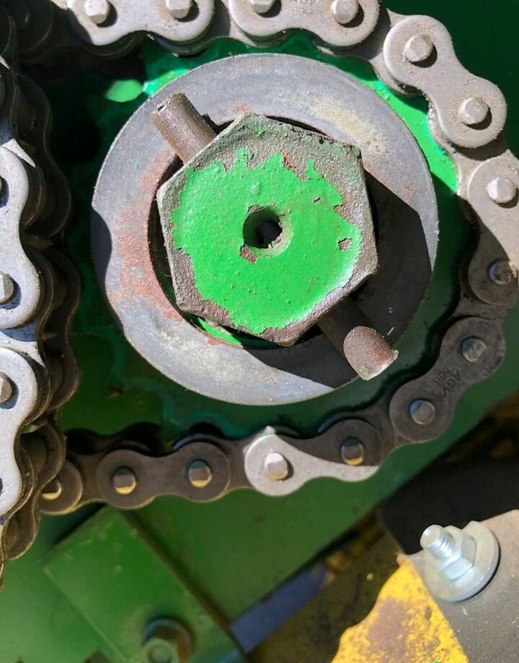 Пресс-подборщик рулонный John Deere 590: фото 11