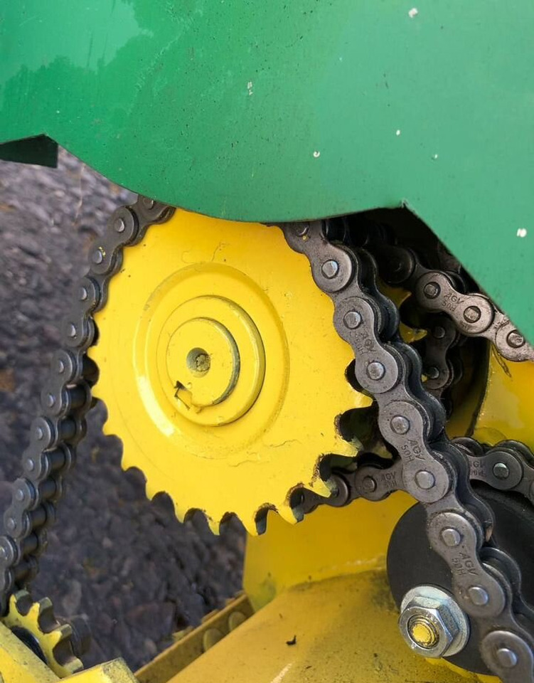 Пресс-подборщик рулонный John Deere 590: фото 11