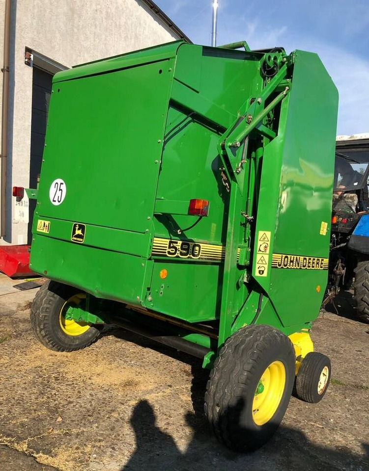 John Deere 590 - Пресс-подборщик рулонный: фото 4 John Deere 590 - Пресс-подборщик рулонный: фото 4