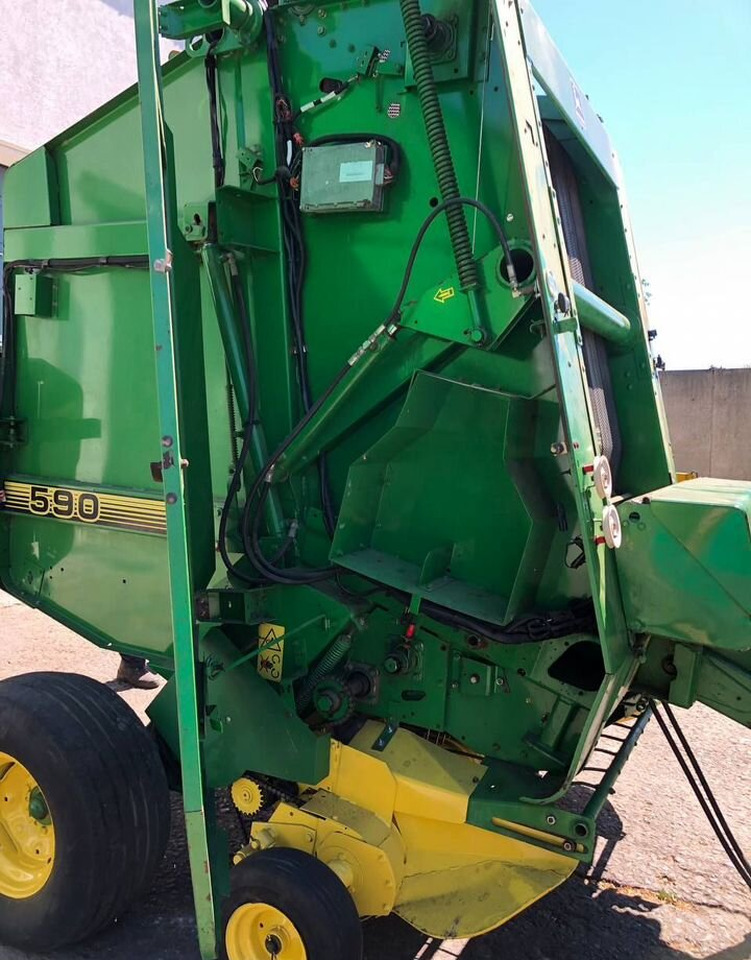 Пресс-подборщик рулонный John Deere 590: фото 6