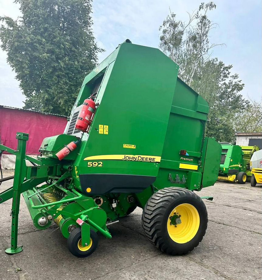 John Deere 592 - Пресс-подборщик рулонный: фото 2 John Deere 592 - Пресс-подборщик рулонный: фото 2