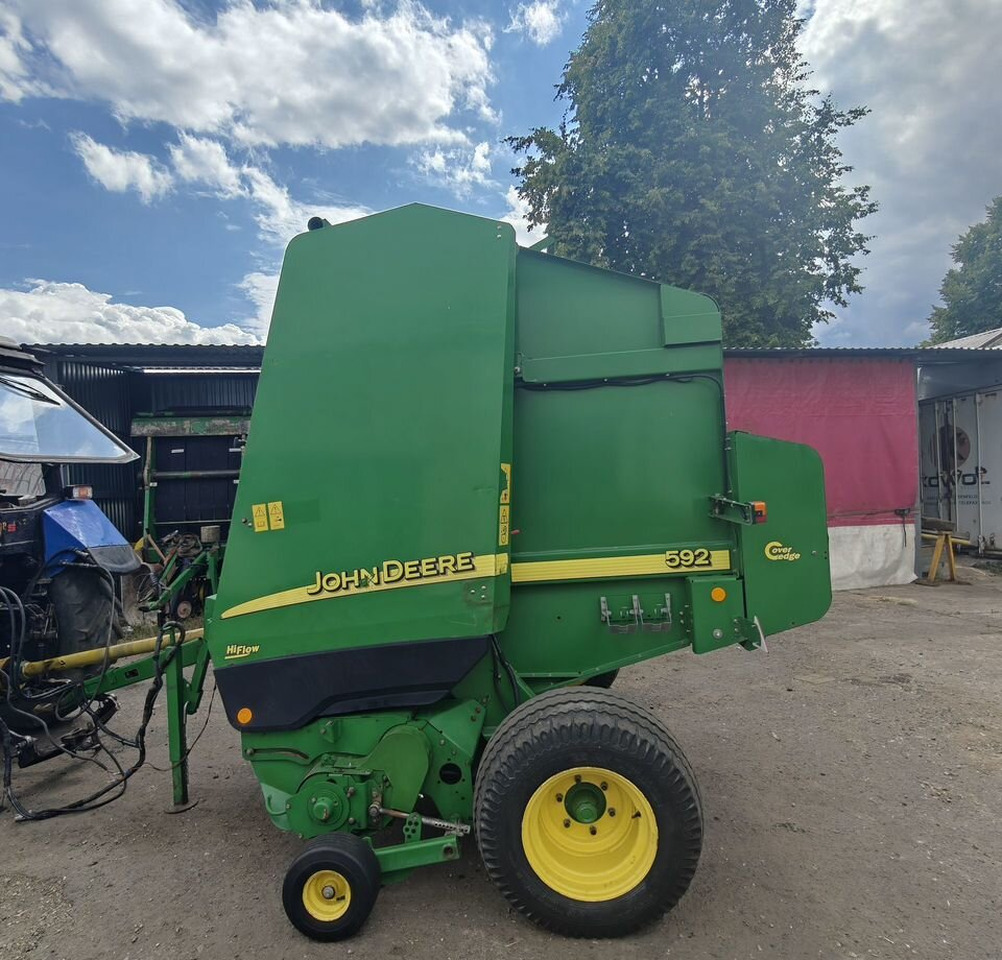 John Deere 592 - Пресс-подборщик рулонный: фото 2 John Deere 592 - Пресс-подборщик рулонный: фото 2