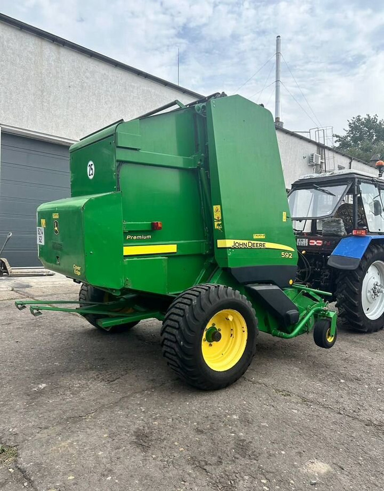 John Deere 592 - Пресс-подборщик рулонный: фото 3 John Deere 592 - Пресс-подборщик рулонный: фото 3