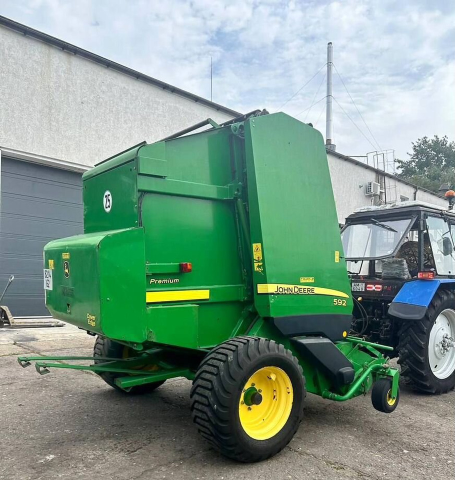 John Deere 592 - Пресс-подборщик рулонный: фото 3 John Deere 592 - Пресс-подборщик рулонный: фото 3