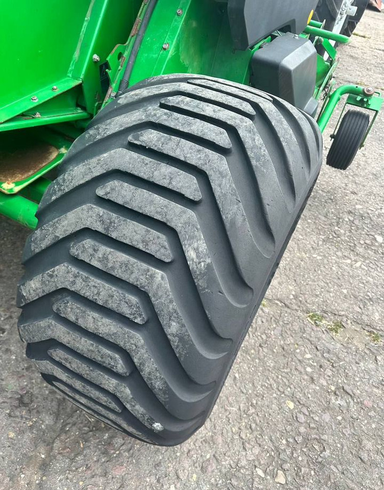 Пресс-подборщик рулонный John Deere 592: фото 23