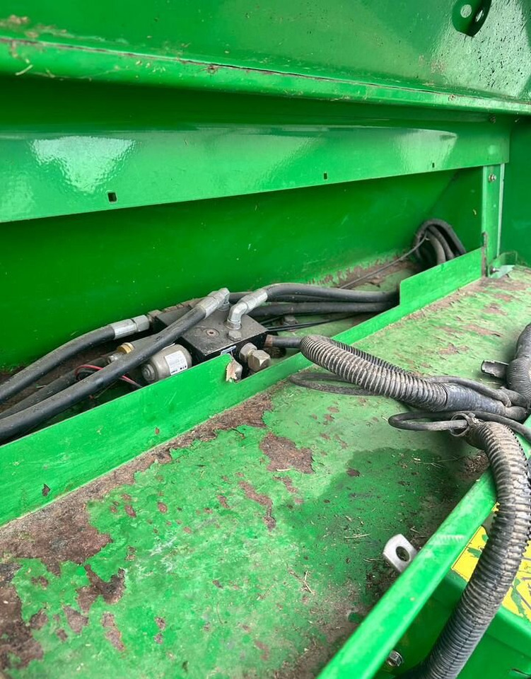 Пресс-подборщик рулонный John Deere 592: фото 7