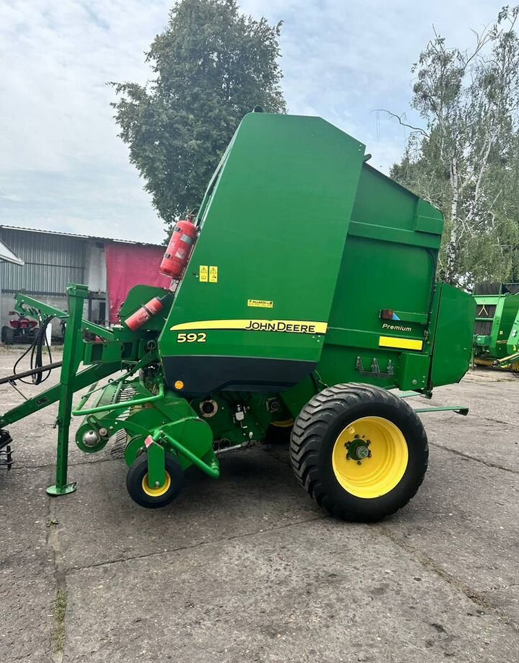 John Deere 592 - Пресс-подборщик рулонный: фото 3 John Deere 592 - Пресс-подборщик рулонный: фото 3