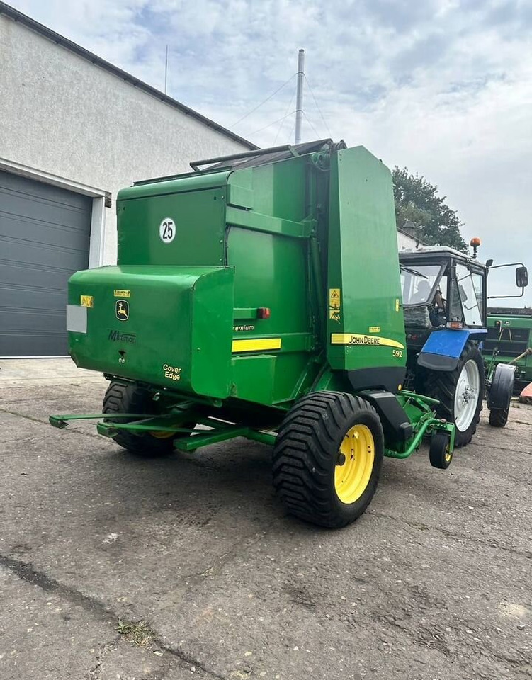 John Deere 592 - Пресс-подборщик рулонный: фото 4 John Deere 592 - Пресс-подборщик рулонный: фото 4