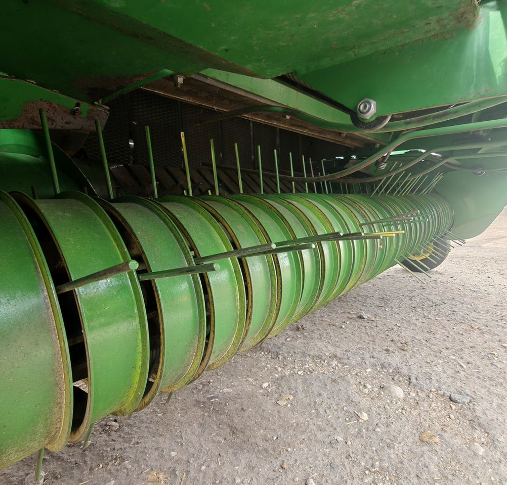 Пресс-подборщик рулонный John Deere 592: фото 6