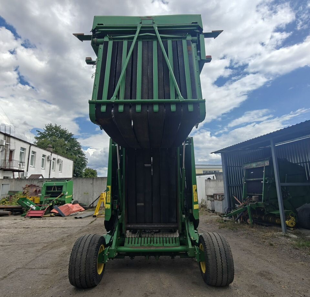 Пресс-подборщик рулонный John Deere 592: фото 11