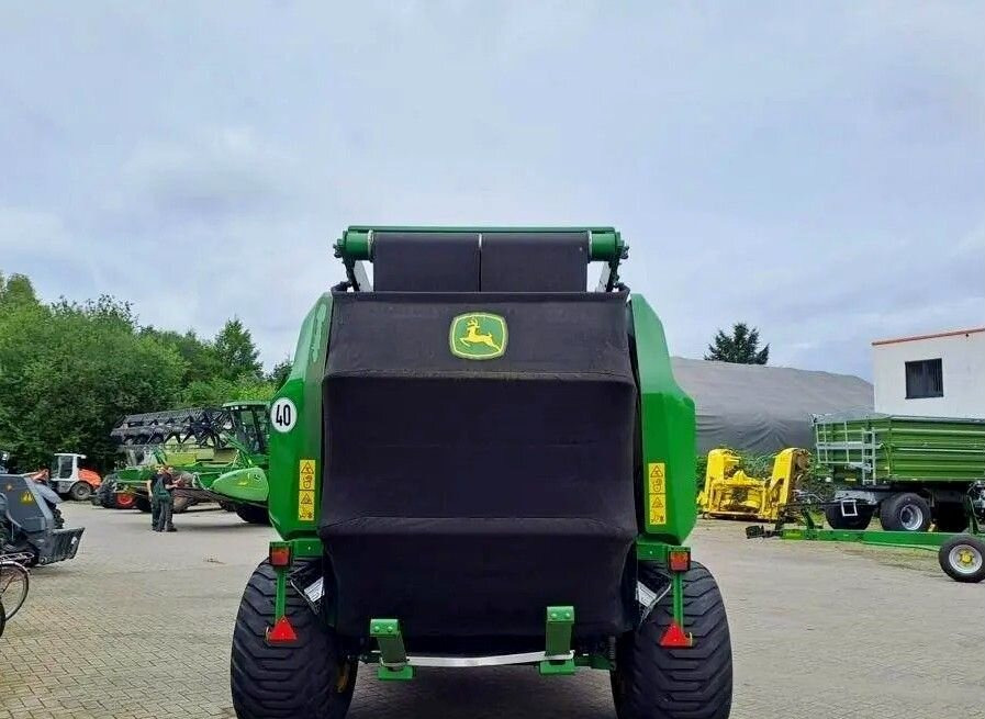 John Deere V461R - Пресс-подборщик рулонный: фото 4 John Deere V461R - Пресс-подборщик рулонный: фото 4