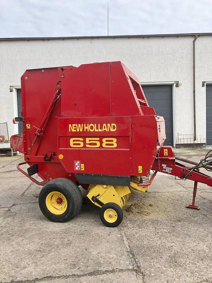 NEW HOLLAND 658 Cropcutter - Пресс-подборщик рулонный: фото 2 NEW HOLLAND 658 Cropcutter - Пресс-подборщик рулонный: фото 2