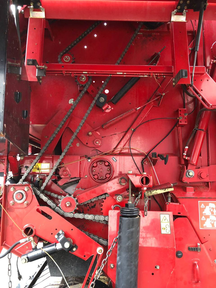 Пресс-подборщик рулонный NEW HOLLAND BR 750: фото 15