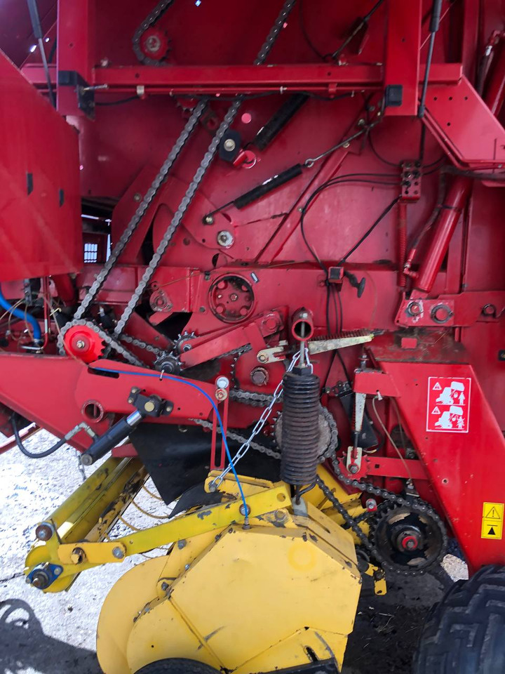 Пресс-подборщик рулонный NEW HOLLAND BR 750: фото 6