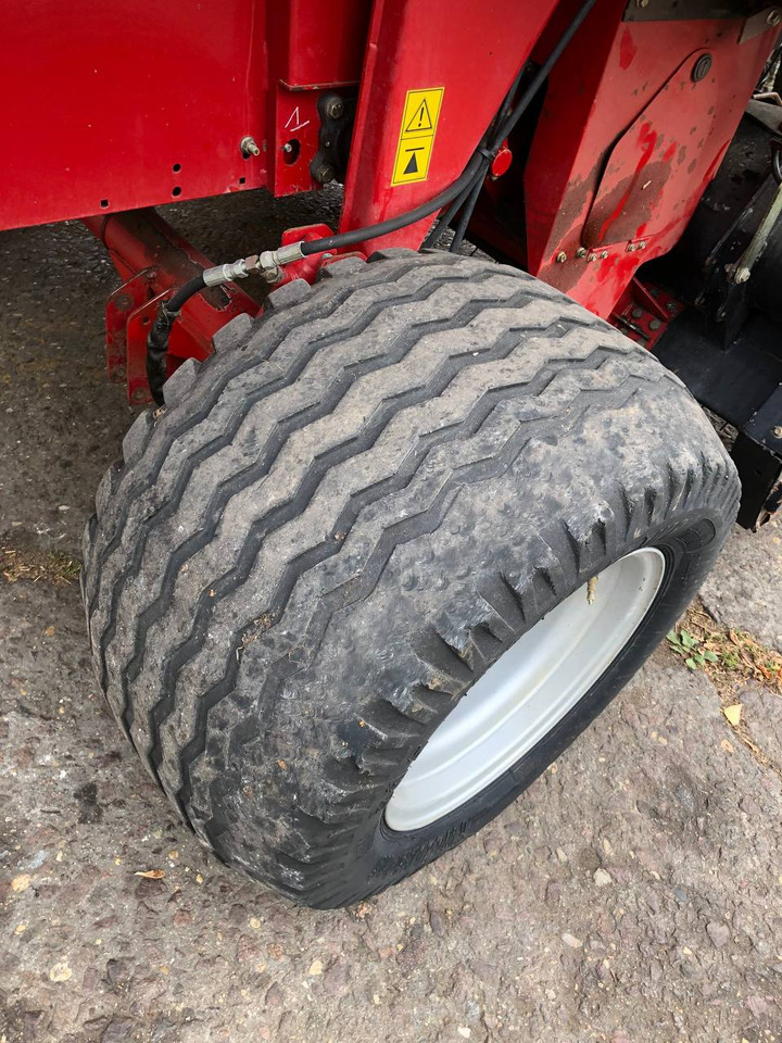 Пресс-подборщик рулонный NEW HOLLAND BR 750: фото 12