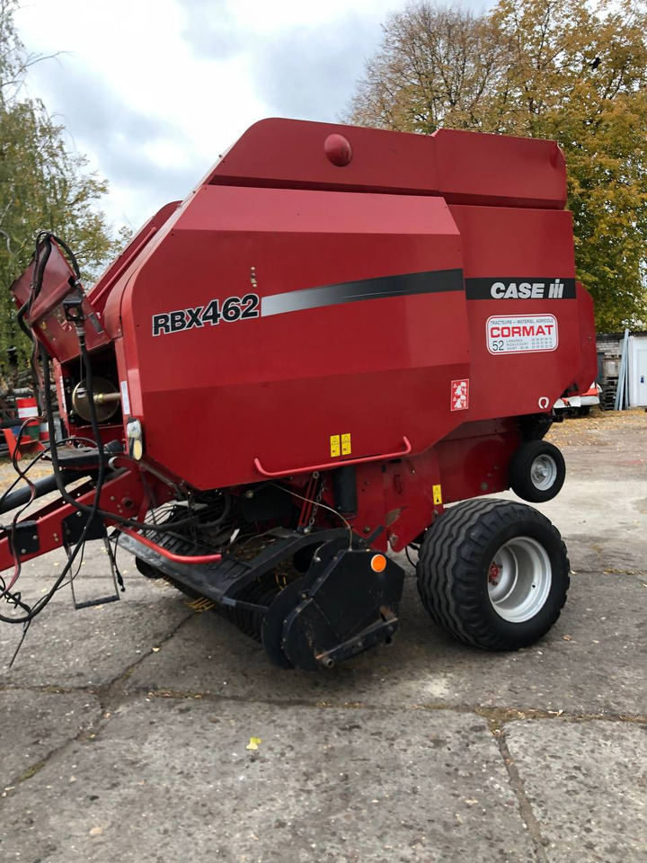 NEW HOLLAND BR 750 - Пресс-подборщик рулонный: фото 2 NEW HOLLAND BR 750 - Пресс-подборщик рулонный: фото 2