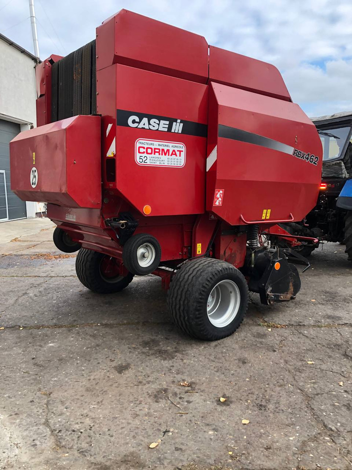 NEW HOLLAND BR 750 - Пресс-подборщик рулонный: фото 3 NEW HOLLAND BR 750 - Пресс-подборщик рулонный: фото 3