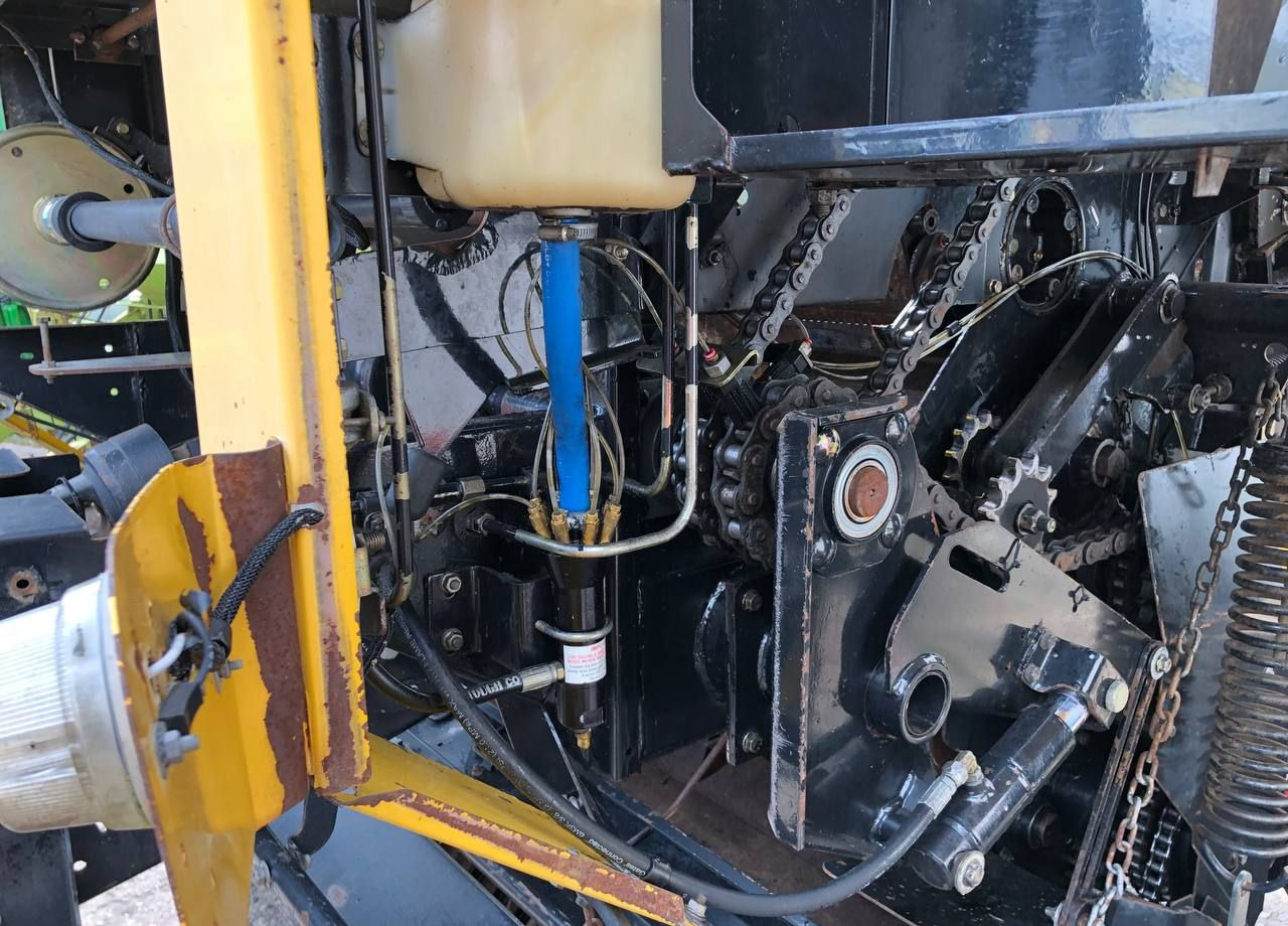 Пресс-подборщик рулонный New Holland BR 740: фото 11