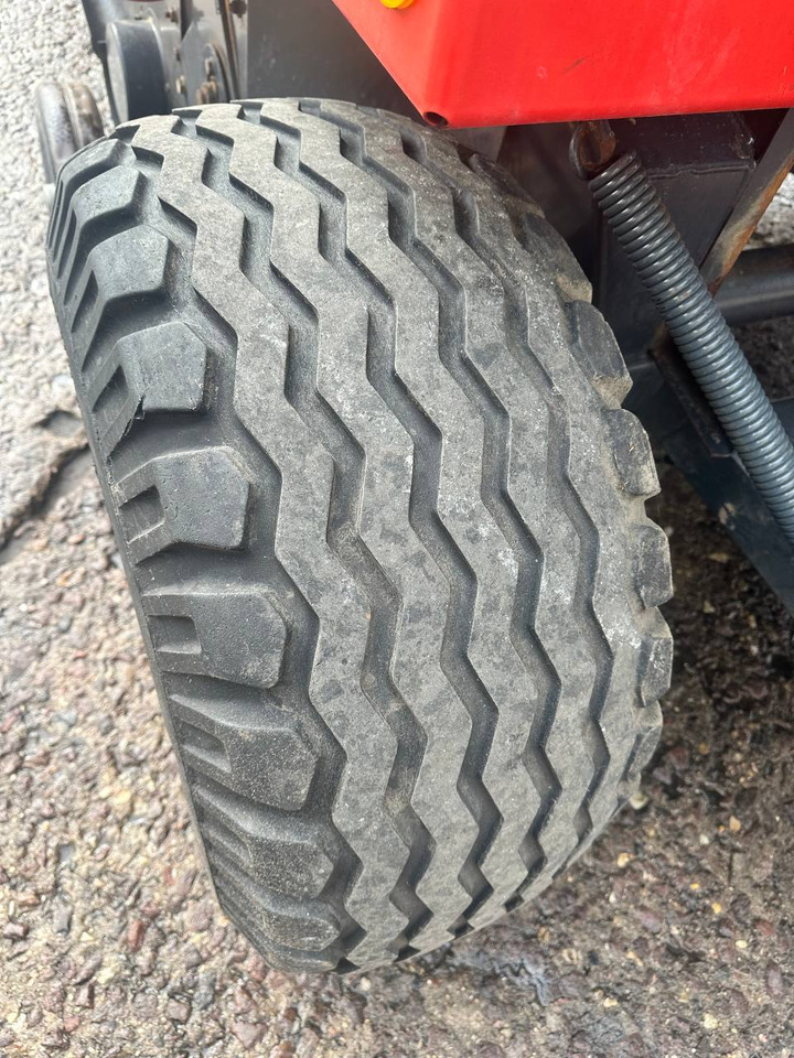 Пресс-подборщик рулонный VICON RV 157: фото 15