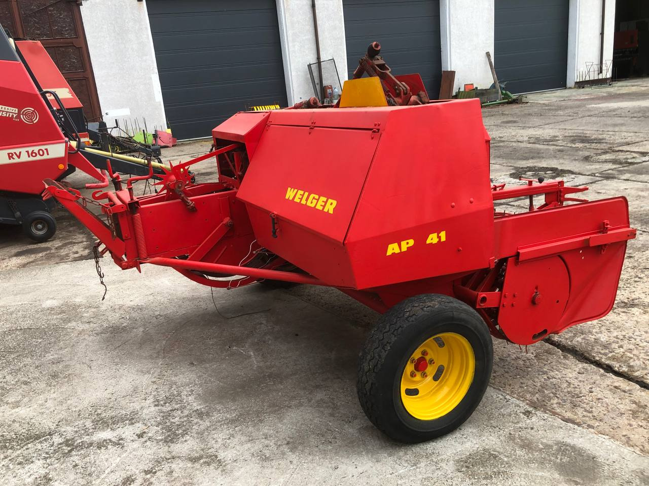 Пресс-подборщик тюковый WELGER AP-41: фото 6