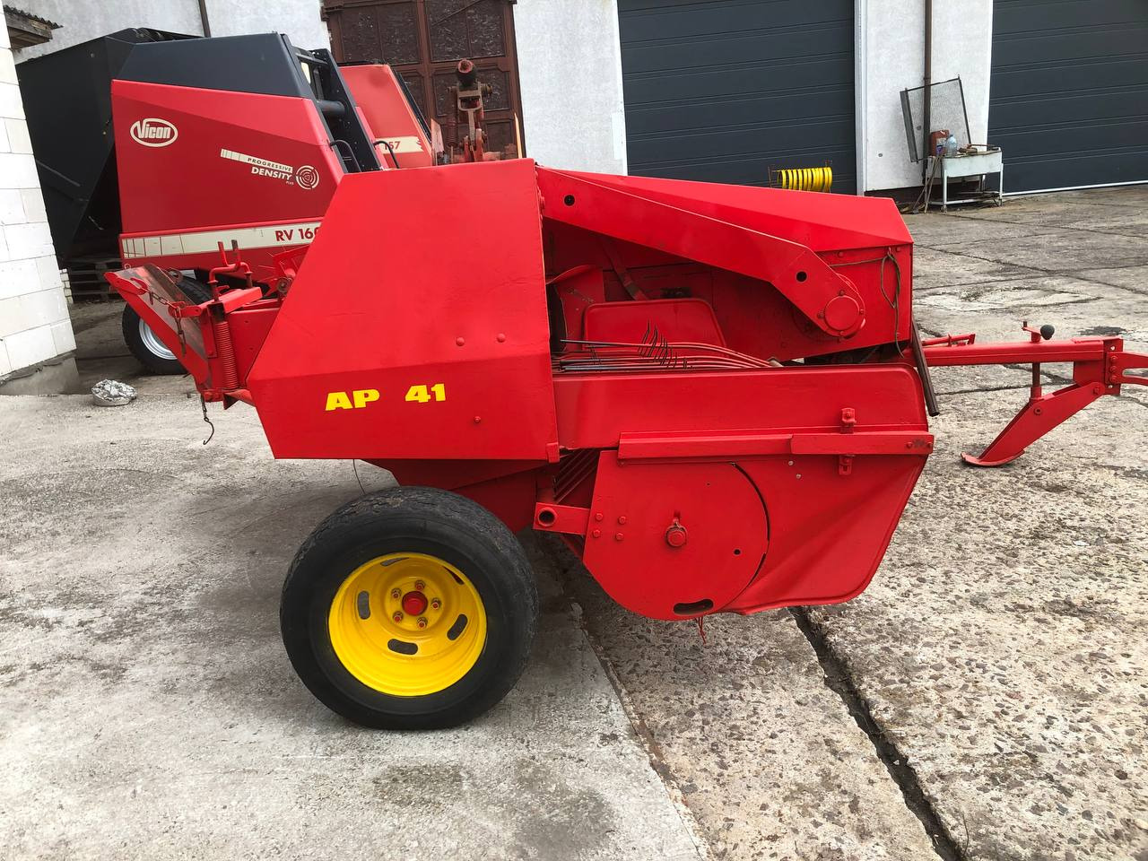 WELGER AP-41 - Пресс-подборщик тюковый: фото 3 WELGER AP-41 - Пресс-подборщик тюковый: фото 3