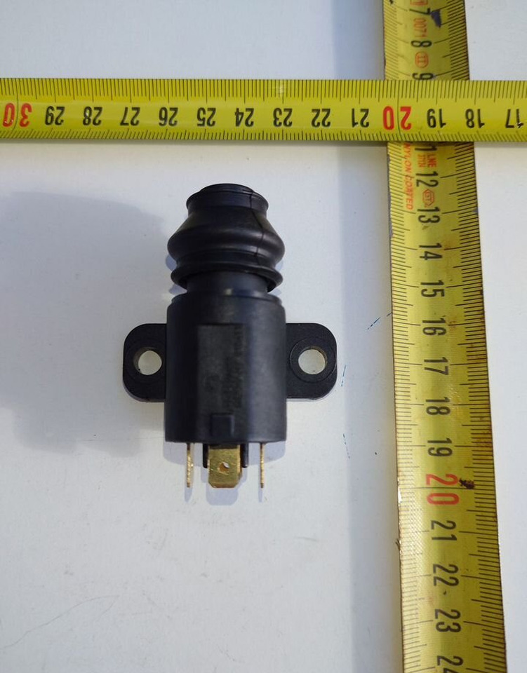 1-New Предельный выключатель Claas 250 - Запчасти для Сельскохозяйственной техники: фото 2 1-New Предельный выключатель Claas 250 - Запчасти для Сельскохозяйственной техники: фото 2