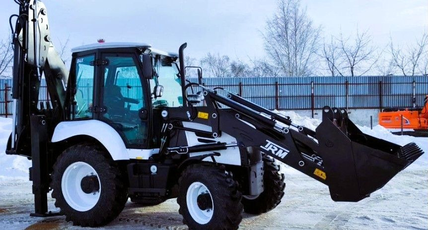 Новый Экскаватор-погрузчик TRM B4X: фото 7