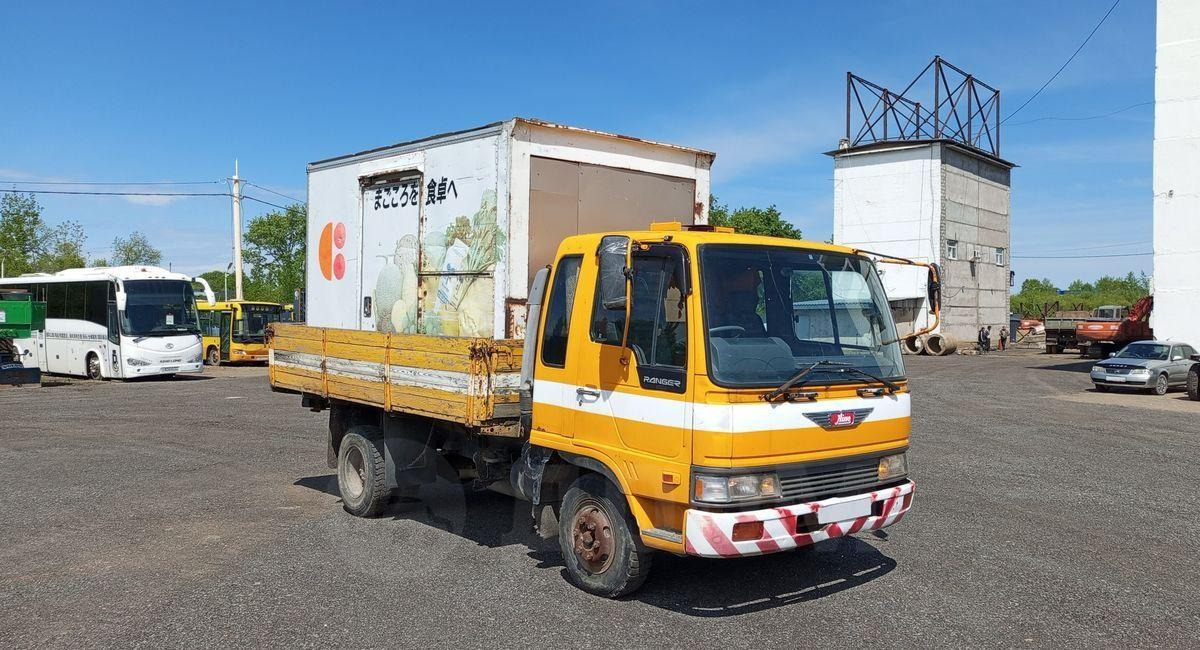 Hino Ranger - Грузовик бортовой/ Платформа: фото 1 Hino Ranger - Грузовик бортовой/ Платформа: фото 1
