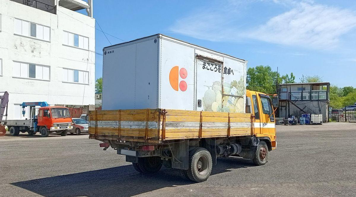 Hino Ranger - Грузовик бортовой/ Платформа: фото 2 Hino Ranger - Грузовик бортовой/ Платформа: фото 2