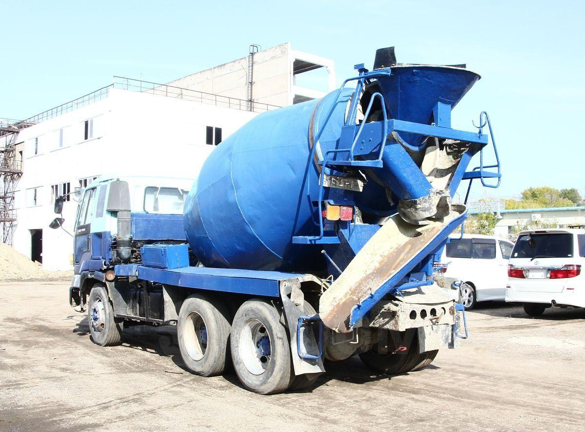 Isuzu CXZ - Автобетоносмеситель: фото 3 Isuzu CXZ - Автобетоносмеситель: фото 3