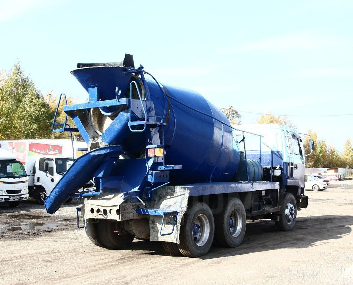 Isuzu CXZ - Автобетоносмеситель: фото 4 Isuzu CXZ - Автобетоносмеситель: фото 4