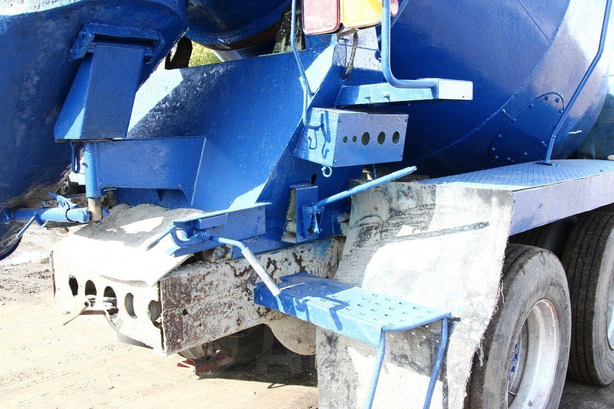 Автобетоносмеситель Isuzu CXZ: фото 8