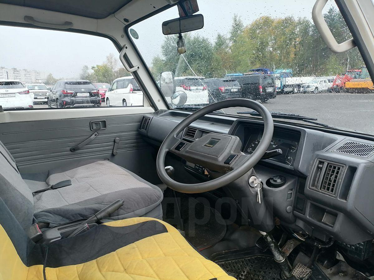 Mazda Bongo Brawny - Грузовик бортовой/ Платформа: фото 3 Mazda Bongo Brawny - Грузовик бортовой/ Платформа: фото 3