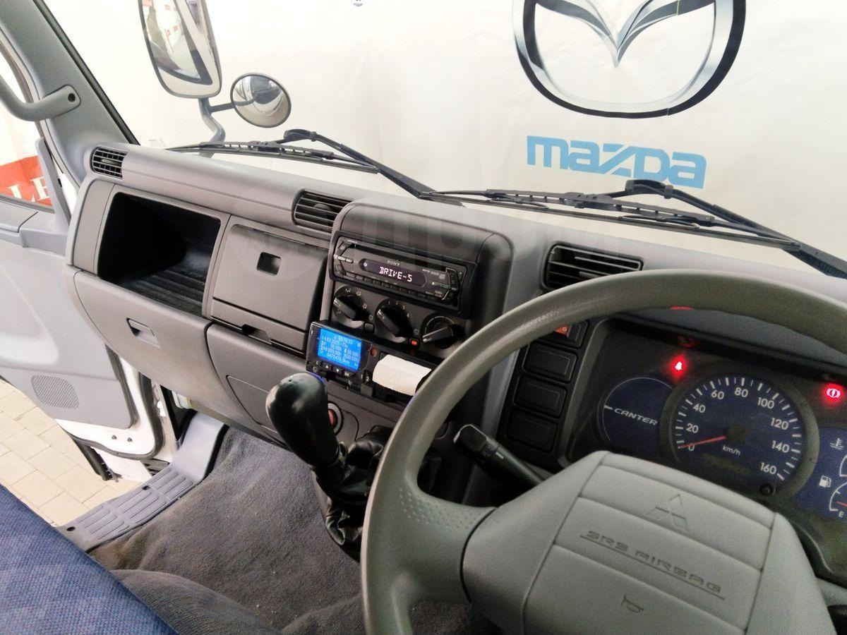 Грузовик с закрытым кузовом Mitsubishi Fuso Canter: фото 13