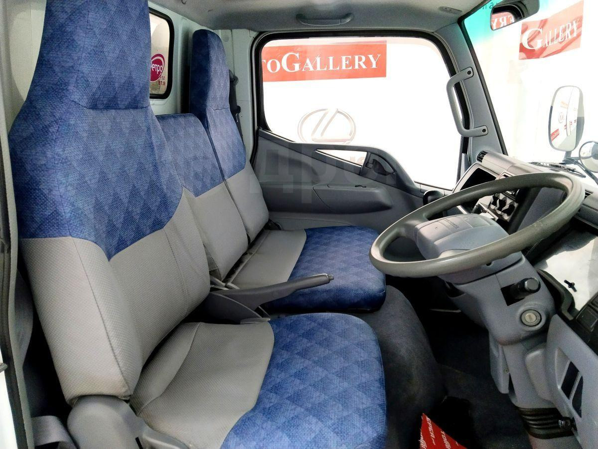 Грузовик с закрытым кузовом Mitsubishi Fuso Canter: фото 11