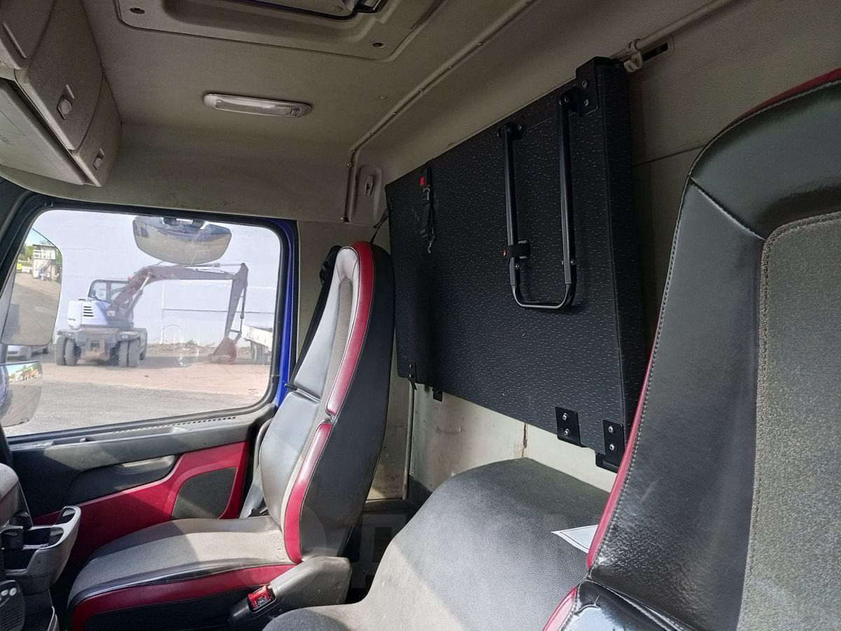 Самосвал Volvo FM: фото 7