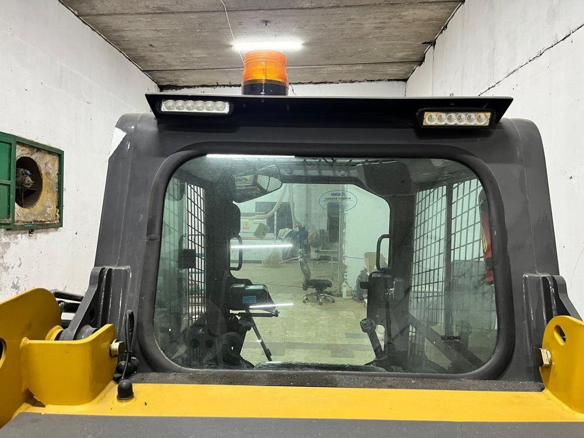 Новый Мини-погрузчик с бортовым поворотом XCMG XC7-SR07: фото 13