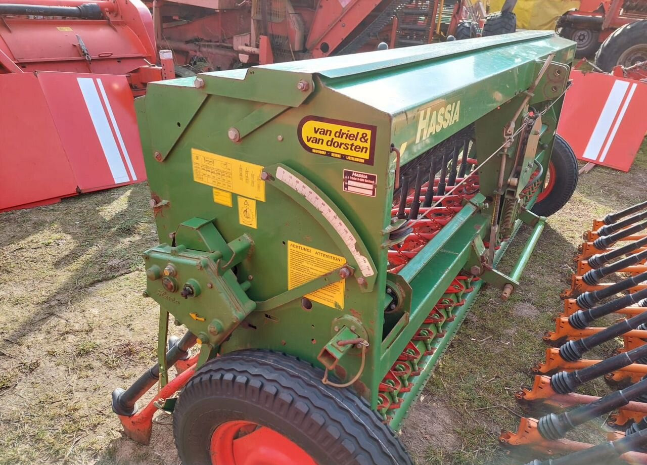 Amazone D8-30 Super - Сеялка: фото 4 Amazone D8-30 Super - Сеялка: фото 4