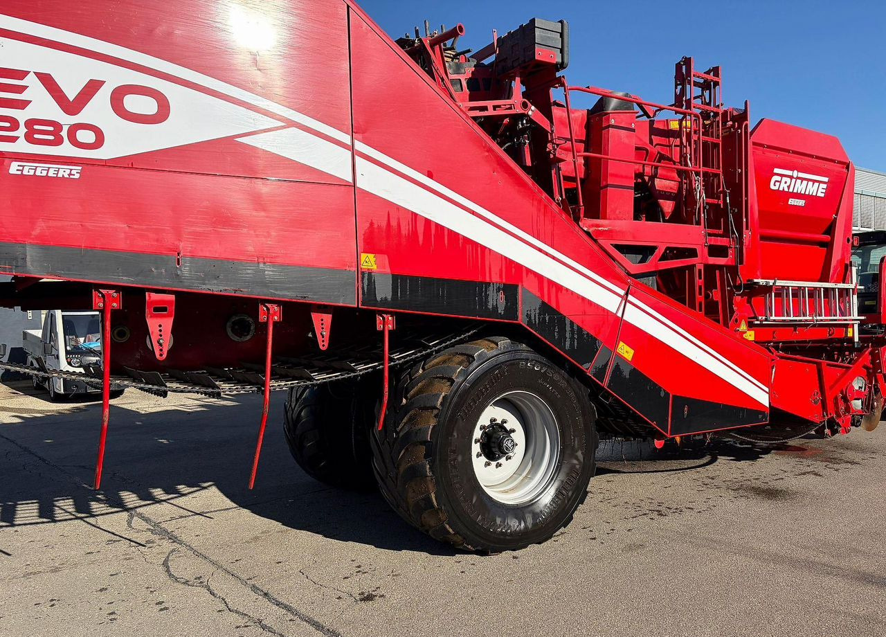 Grimme EVO 280 - Картофелеуборочный комбайн: фото 5 Grimme EVO 280 - Картофелеуборочный комбайн: фото 5